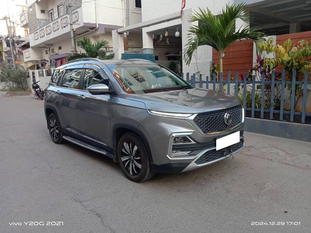 https://images10.gaadi.com/usedcar_image/4291087/original/processed_c39dca1b4fe86e77af736cc3a0071baa.jpg?imwidth=6400