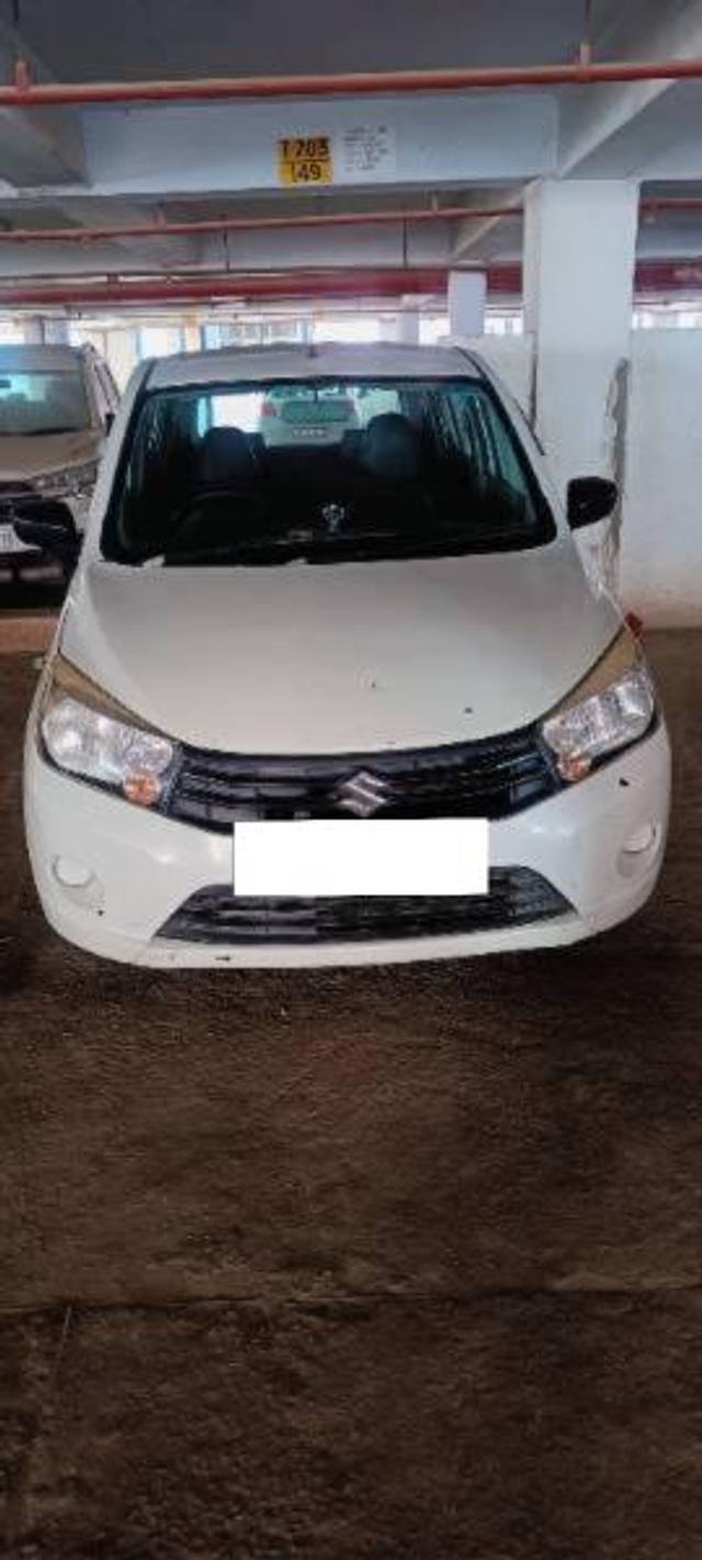 https://images10.gaadi.com/usedcar_image/4291088/original/processed_8451ecdc-a159-4fea-81d7-65e371202d2c.jpg?imwidth=6400