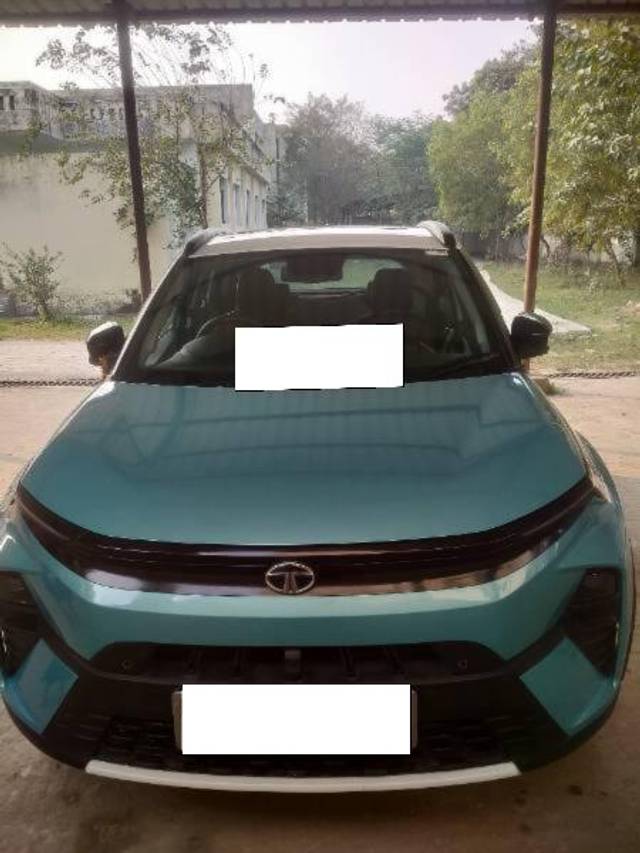 https://images10.gaadi.com/usedcar_image/4291363/original/processed_295fe003-953f-4837-ab0c-2d1829e8b0a5.jpg?imwidth=6400