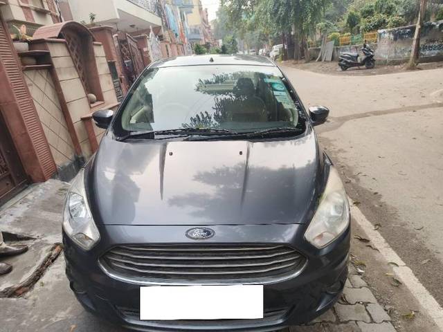 https://images10.gaadi.com/usedcar_image/4291375/original/cc6433ba53f9f20ebac08f0f18027ca2.jpg?imwidth=6400