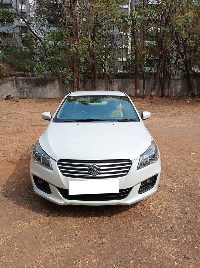 https://images10.gaadi.com/usedcar_image/4291414/original/processed_cf936c231d51a6dba8e378b9104b979c.jpg?imwidth=6400