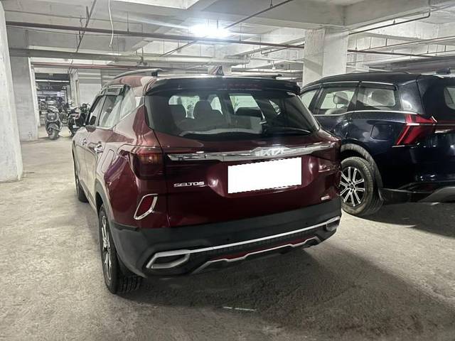 https://images10.gaadi.com/usedcar_image/4291561/original/processed_eac3af58-f632-4fd1-8d52-d96f8cb747c2.jpg?imwidth=6402