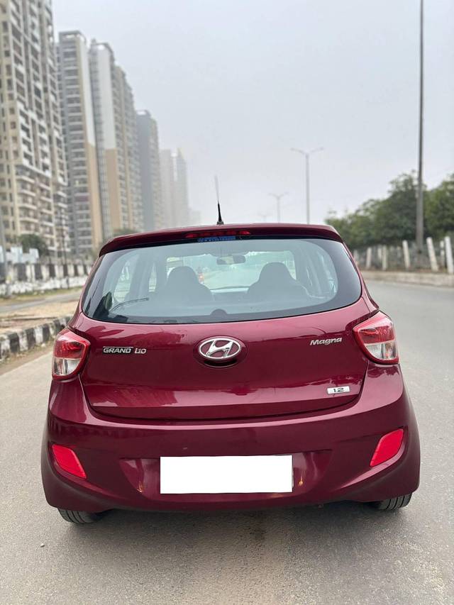 https://images10.gaadi.com/usedcar_image/4291563/original/processed_d1281330751e1686e36ea26447253953.jpg?imwidth=6402