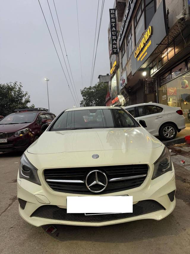 https://images10.gaadi.com/usedcar_image/4291621/original/processed_5079289c1fdca5dbe44c0348134641eb.jpg?imwidth=6400