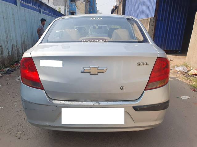 https://images10.gaadi.com/usedcar_image/4291637/original/processed_d7b83f24bf73edc36680db638a2348c8.jpg?imwidth=6401