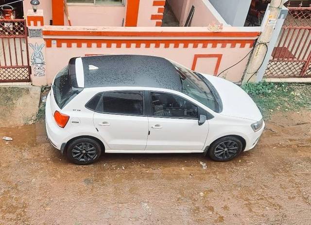 https://images10.gaadi.com/usedcar_image/4291646/original/processed_596df07c-dac8-4053-8ecd-f3e3f8916938.jpeg?imwidth=6401