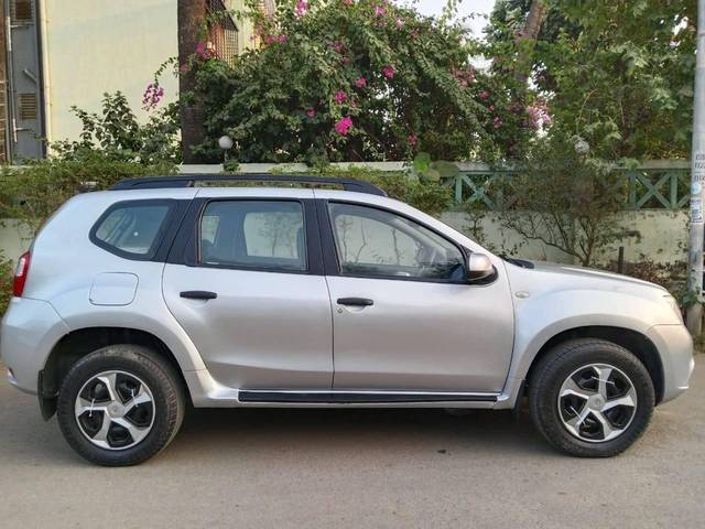 https://images10.gaadi.com/usedcar_image/4291663/original/processed_14bd14d116526049447ee2e025756939.jpg?imwidth=6402