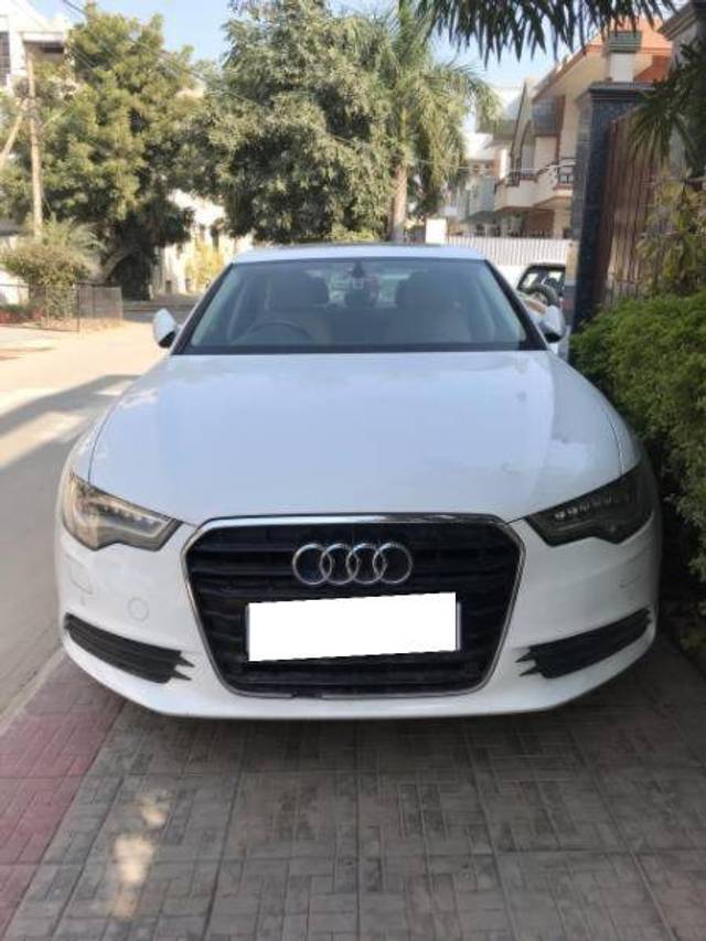 https://images10.gaadi.com/usedcar_image/4291676/original/015d34a50c2d5a576c6c18bea8f25ecd.jpeg?imwidth=6400