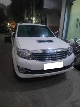 Toyota Fortuner 2011-2016 Toyota Fortuner 4x4 MT