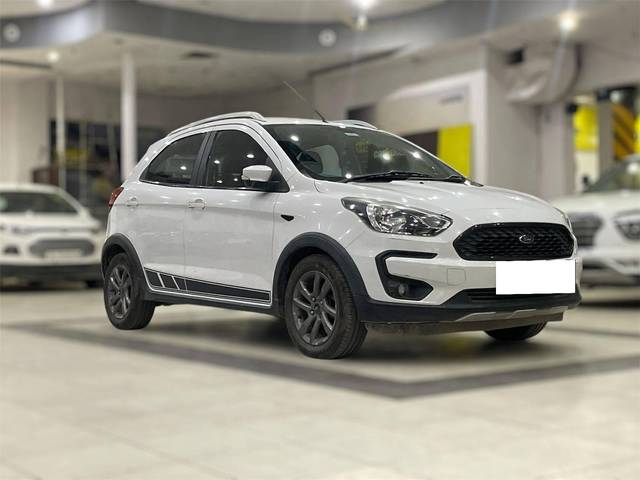 https://images10.gaadi.com/usedcar_image/4291741/original/processed_163d5f603ae28a31f5951b46445fd35c.jpg?imwidth=6400