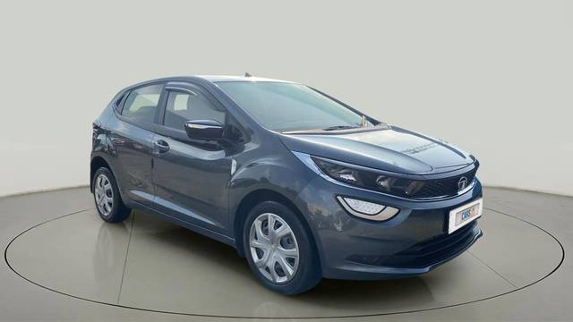 https://images10.gaadi.com/usedcar_image/4291753/original/d8ee6b87732f23f1071b7ff4ac98c049.jpg?imwidth=6400