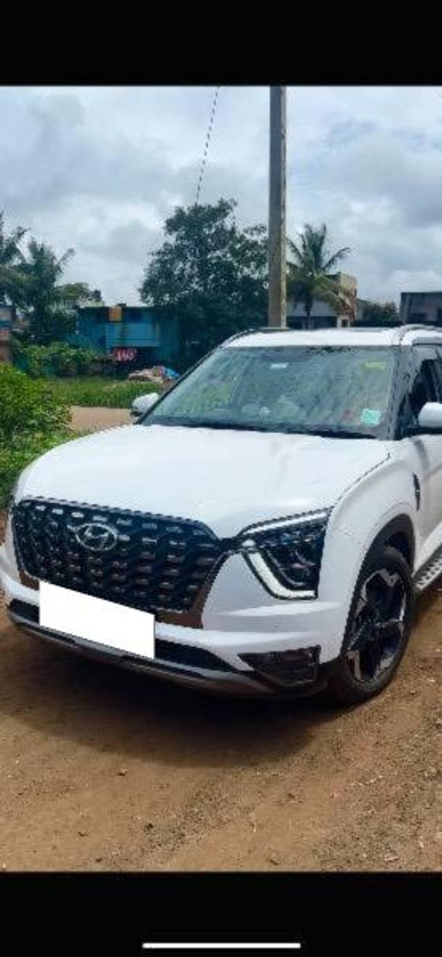 https://images10.gaadi.com/usedcar_image/4291787/original/processed_2039fbc8-a081-448c-b717-e9f245f6e2f6.jpg?imwidth=6401