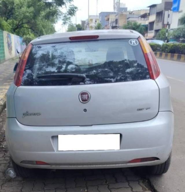 https://images10.gaadi.com/usedcar_image/4291834/original/processed_bfef1dc4-370e-4a8e-a4ef-3f6be3821141.jpg?imwidth=6401