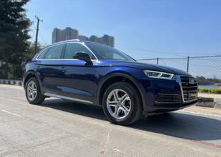 Audi Q5 2018-2020 Audi Q5 40 TDI Premium Plus