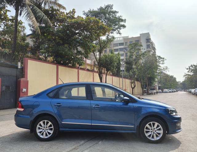 https://images10.gaadi.com/usedcar_image/4291861/original/5575677fb9fdb3ab28e571e6eaea5dc8.jpg?imwidth=6401