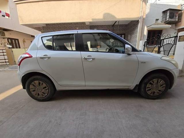 https://images10.gaadi.com/usedcar_image/4291896/original/processed_ffdcd788-2d47-4077-84e6-f6b963cb1752.jpg?imwidth=6401