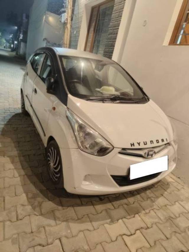 https://images10.gaadi.com/usedcar_image/4291898/original/processed_80448c3a-ccba-445e-a35f-890b17ec4f2c.jpg?imwidth=6400