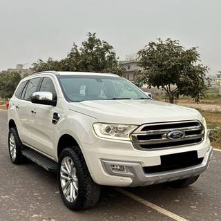 Ford Endeavour 2015-2020 Ford Endeavour 3.2 Titanium AT 4X4