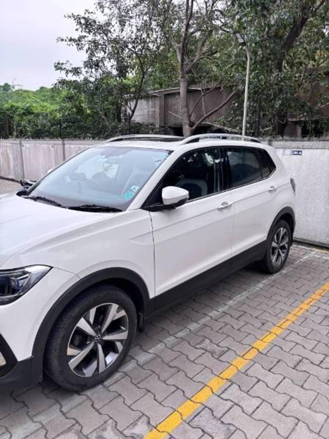 https://images10.gaadi.com/usedcar_image/4292037/original/processed_26e25d44-a3a4-4995-b3c5-9aa3c6497869.JPEG?imwidth=6402