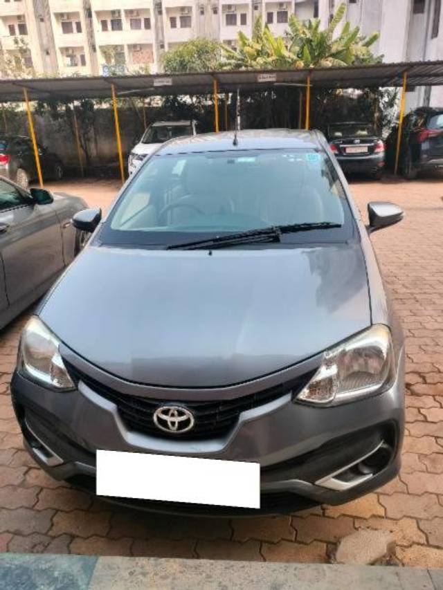 https://images10.gaadi.com/usedcar_image/4292096/original/processed_94ab0fab-4247-48dd-b180-aa35813bd7b2.jpg?imwidth=6400