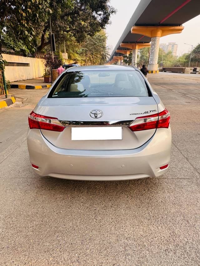 https://images10.gaadi.com/usedcar_image/4292117/original/processed_0c5b9f1203919297c99e2cfb5347f7f3.jpg?imwidth=6402