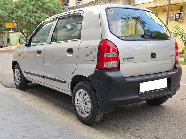 https://images10.gaadi.com/usedcar_image/4292146/original/processed_46a1b3652f5d7a64e0720e773a4c3897.jpg?imwidth=6402