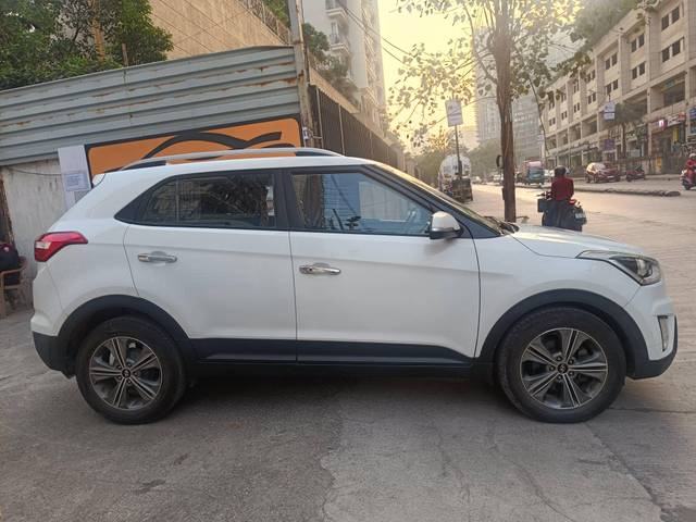 https://images10.gaadi.com/usedcar_image/4292167/original/processed_2a9eca48508fb92c47d07de383922814.jpg?imwidth=6401