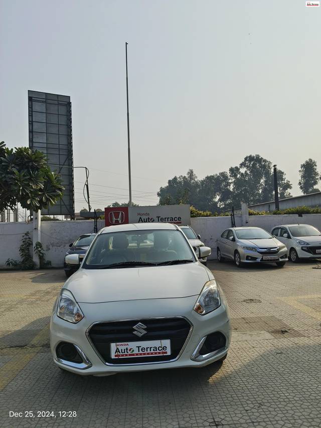 https://images10.gaadi.com/usedcar_image/4292188/original/7ba79fce09842faefe7a16fcd31429c3.jpg?imwidth=6400