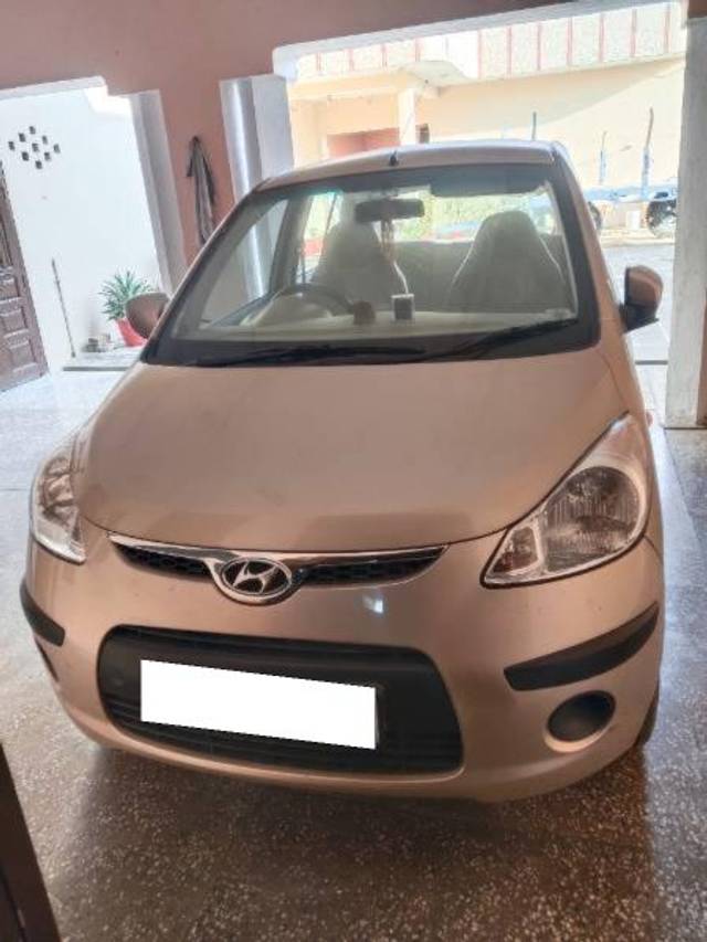 https://images10.gaadi.com/usedcar_image/4292209/original/processed_3c6e9017-3365-4bc6-b6ff-ea85a02beead.jpg?imwidth=6402