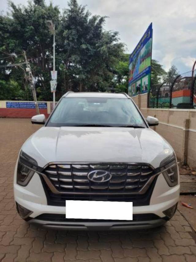 https://images10.gaadi.com/usedcar_image/4292238/original/processed_f242000f-cf37-403e-a4fe-0a453d2718e4.jpeg?imwidth=6400