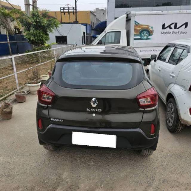 https://images10.gaadi.com/usedcar_image/4292308/original/336be019314105486bb870b654201bee.jpeg?imwidth=6401