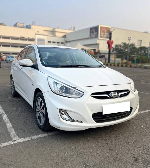 https://images10.gaadi.com/usedcar_image/4292386/original/processed_40bbf632352d03e6a6b05d5dfc9c446c.jpg?imwidth=6400