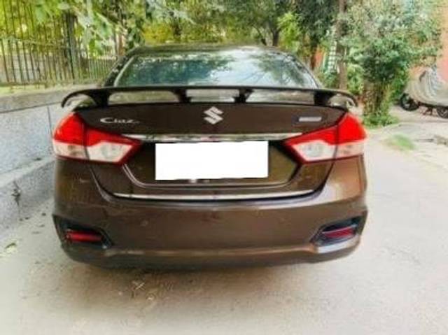 https://images10.gaadi.com/usedcar_image/4292404/original/processed_2cd77db6-fad4-49d7-bc4d-c2b3326d5c56.jpeg?imwidth=6401