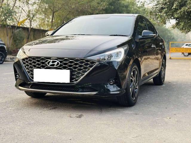 https://images10.gaadi.com/usedcar_image/4292566/original/processed_7613fffe087d4be297e04fa198c6b4a3.jpg?imwidth=6402