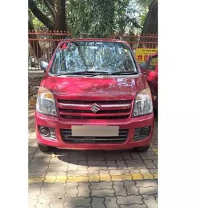 https://images10.gaadi.com/usedcar_image/4292759/original/processed_deaeb7f7-ed3e-494b-84ef-d39ef8c0cdc1.jpg?imwidth=6400