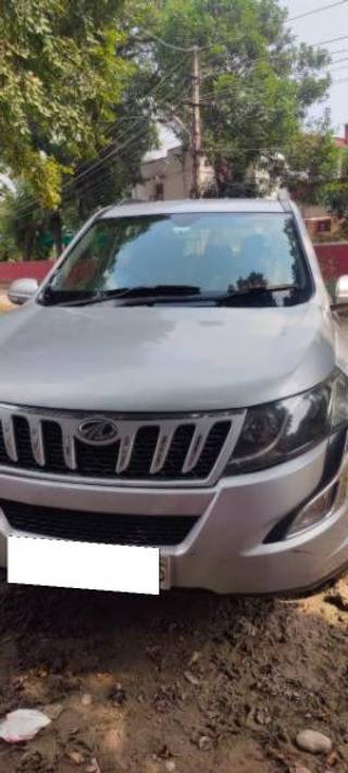 Mahindra XUV500 Mahindra XUV500 W6 1.99 mHawk