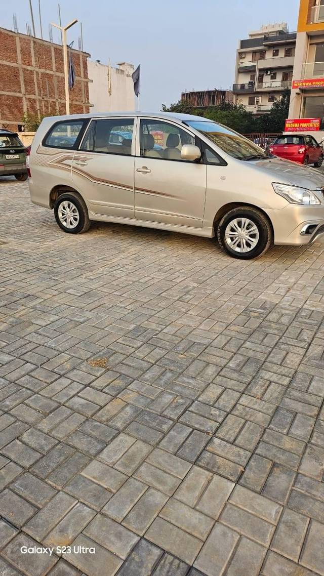 https://images10.gaadi.com/usedcar_image/4292891/original/processed_945e0d257900180374841381ba19dbc2.jpg?imwidth=6401