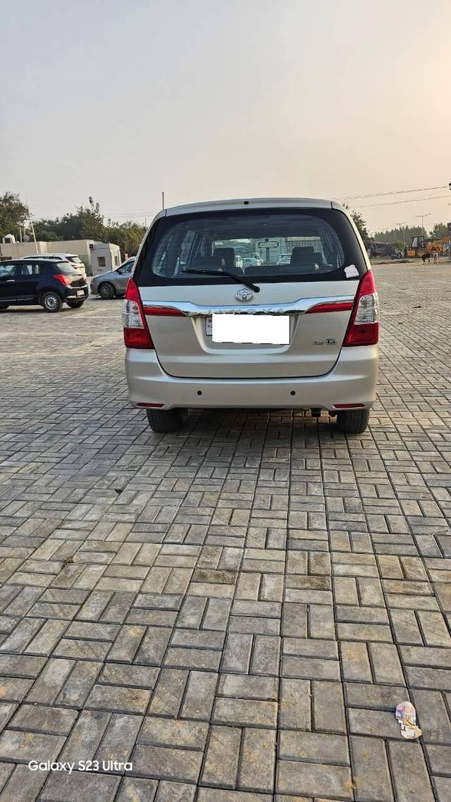 https://images10.gaadi.com/usedcar_image/4292891/original/processed_a00a8efa81ba2e813f5ef334c8e4f271.jpg?imwidth=6402