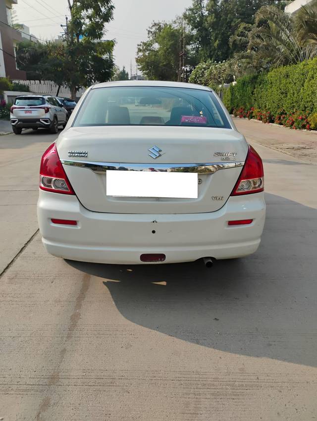 https://images10.gaadi.com/usedcar_image/4293071/original/processed_21e23805caa6c4bb997f01af5faf86cd.jpg?imwidth=6401