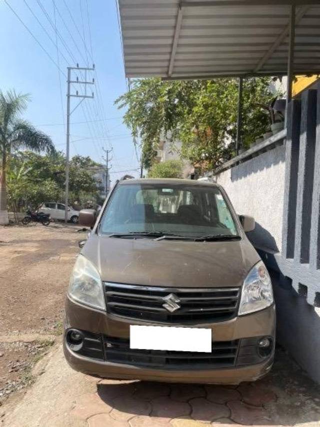 https://images10.gaadi.com/usedcar_image/4293147/original/processed_296e9b19-47ec-4d96-bfbf-8833b8bacd55.jpg?imwidth=6401