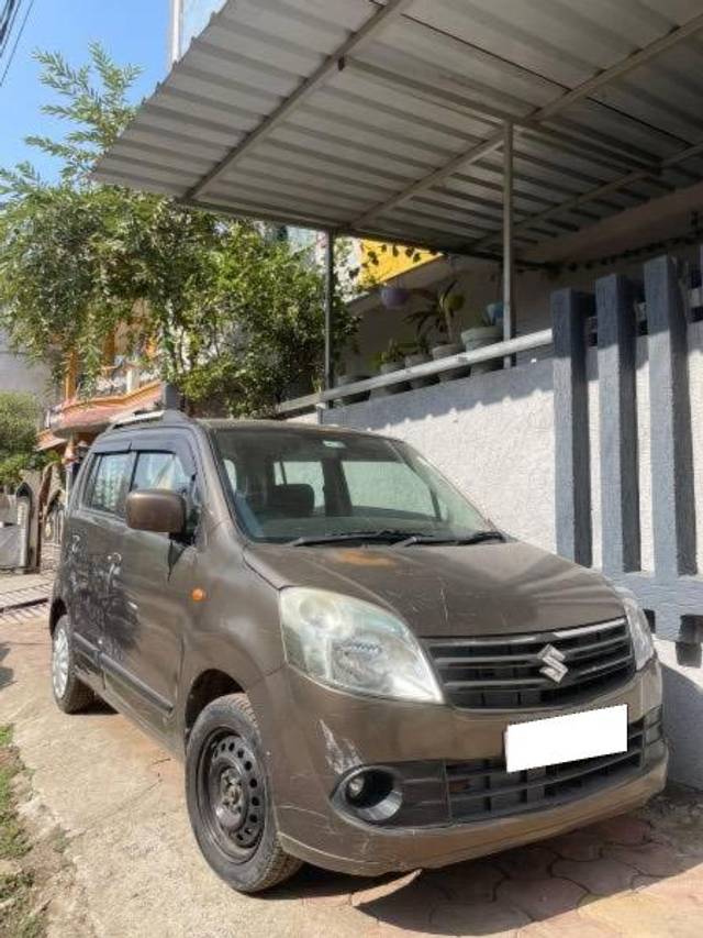 https://images10.gaadi.com/usedcar_image/4293147/original/processed_d58cd793-f835-4cfd-b360-3cc0194c2ef6.jpg?imwidth=6400