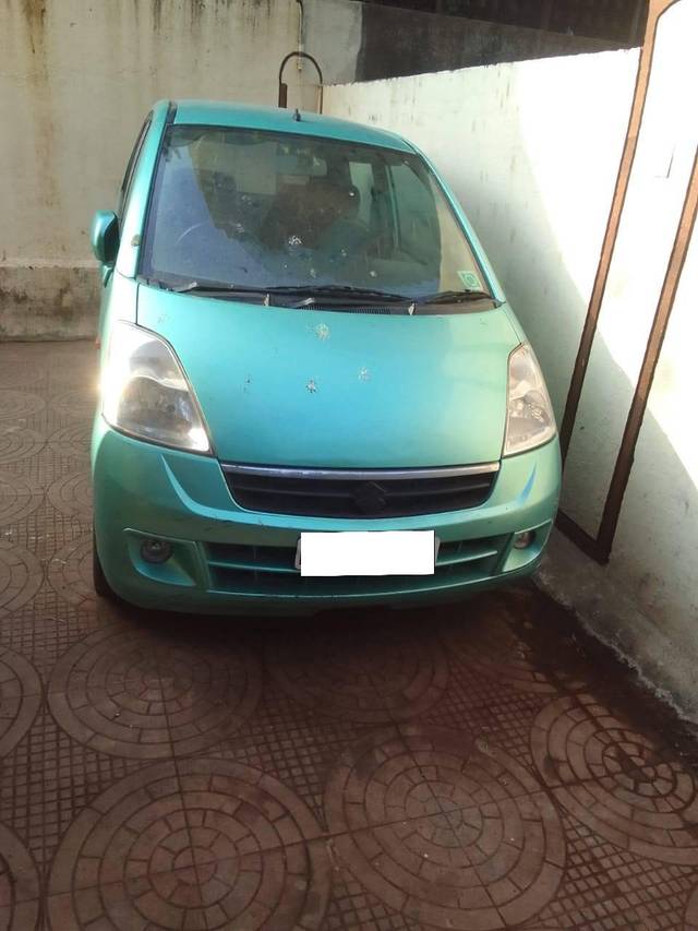 https://images10.gaadi.com/usedcar_image/4293217/original/processed_8844c7bb-5aeb-455a-8565-9c2244b203ac.jpeg?imwidth=6400