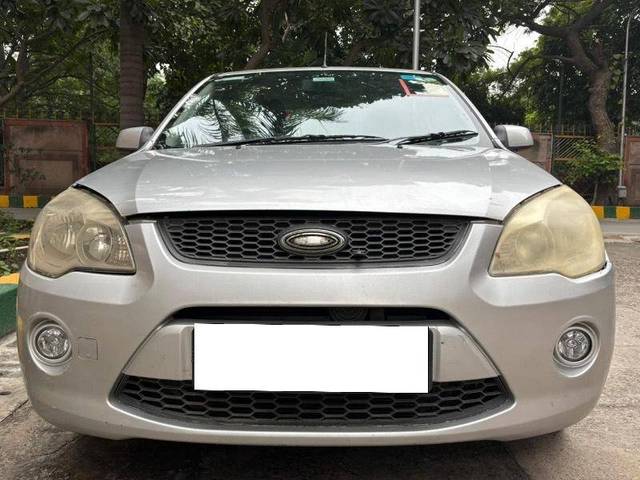 https://images10.gaadi.com/usedcar_image/4293224/original/dc15709e78018179e35c3d1ea54be329.jpg?imwidth=6400