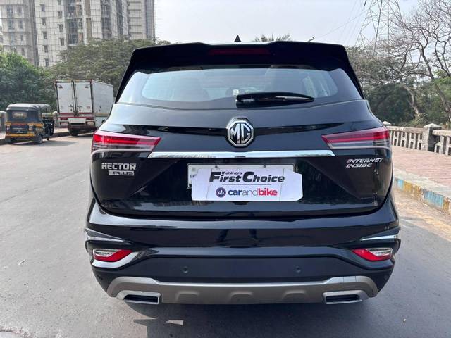 https://images10.gaadi.com/usedcar_image/4293399/original/processed_865ba4eda08f3d81ea98297052a3848b.jpeg?imwidth=6402