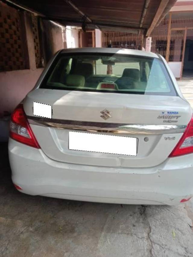 https://images10.gaadi.com/usedcar_image/4293523/original/processed_e7499da9-e096-4ec3-ba3a-39615f86234d.jpg?imwidth=6402