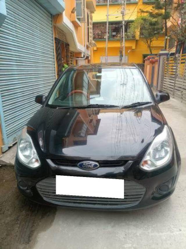 https://images10.gaadi.com/usedcar_image/4293563/original/b0140bb408b3ebf59a71767326e2bfdd.jpg?imwidth=6400