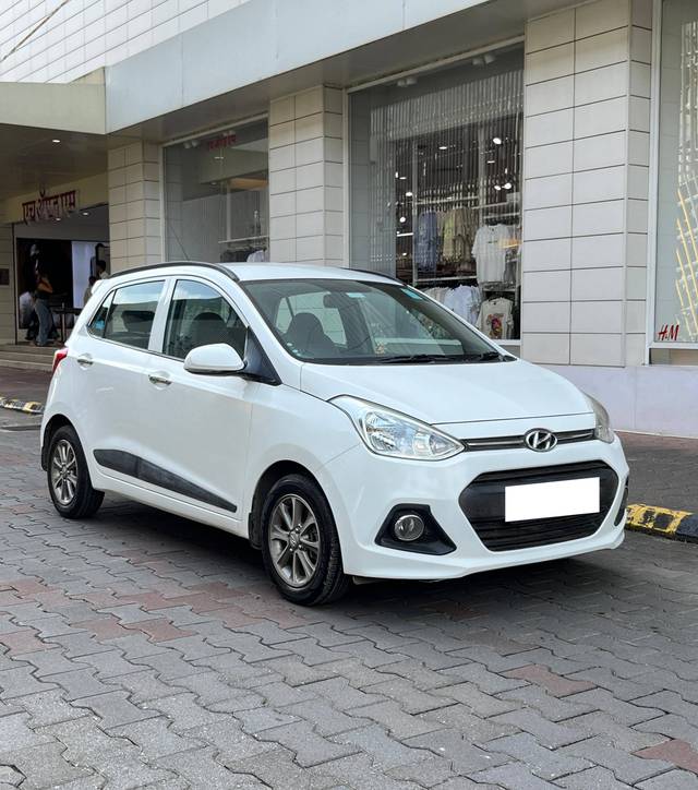 https://images10.gaadi.com/usedcar_image/4293570/original/processed_54168456357d509121b032ce09644846.jpg?imwidth=6400