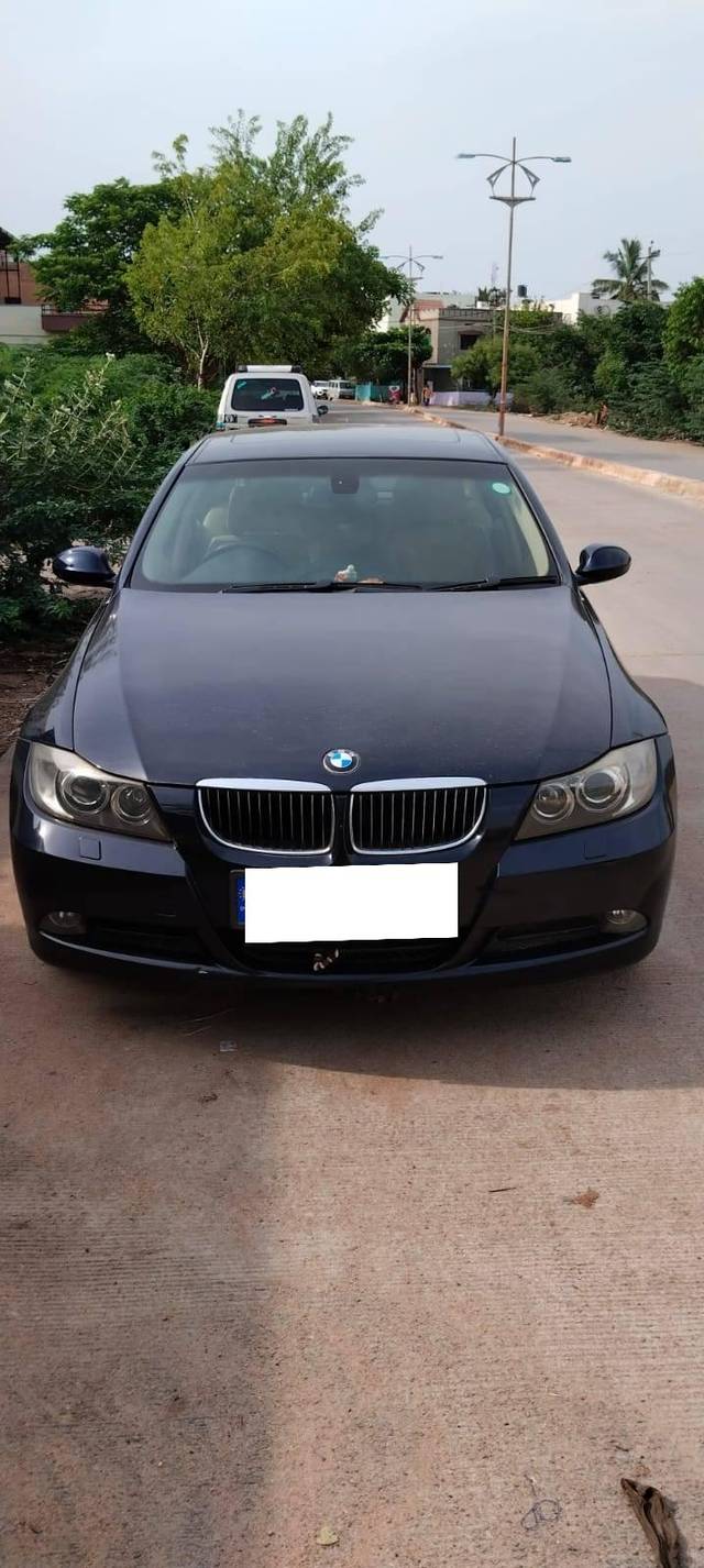 https://images10.gaadi.com/usedcar_image/4293612/original/processed_2fd1fc5f-8dec-4839-8a70-ed2da3e3c8aa.jpg?imwidth=6400