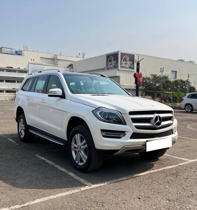 https://images10.gaadi.com/usedcar_image/4293626/original/processed_54a0828e7f5dde1772f160bb7a43bcd6.jpg?imwidth=6400