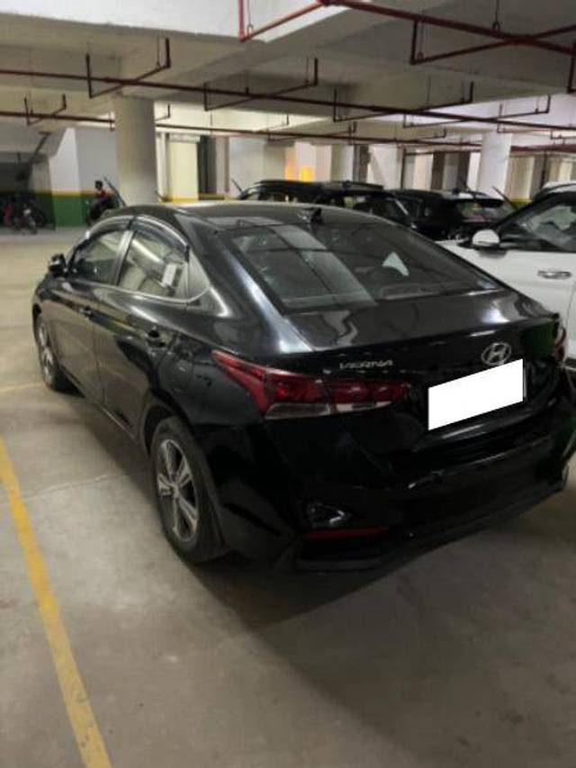 https://images10.gaadi.com/usedcar_image/4293729/original/751cec4cda5b96ac60d5b066a5d78fc9.jpeg?imwidth=6401